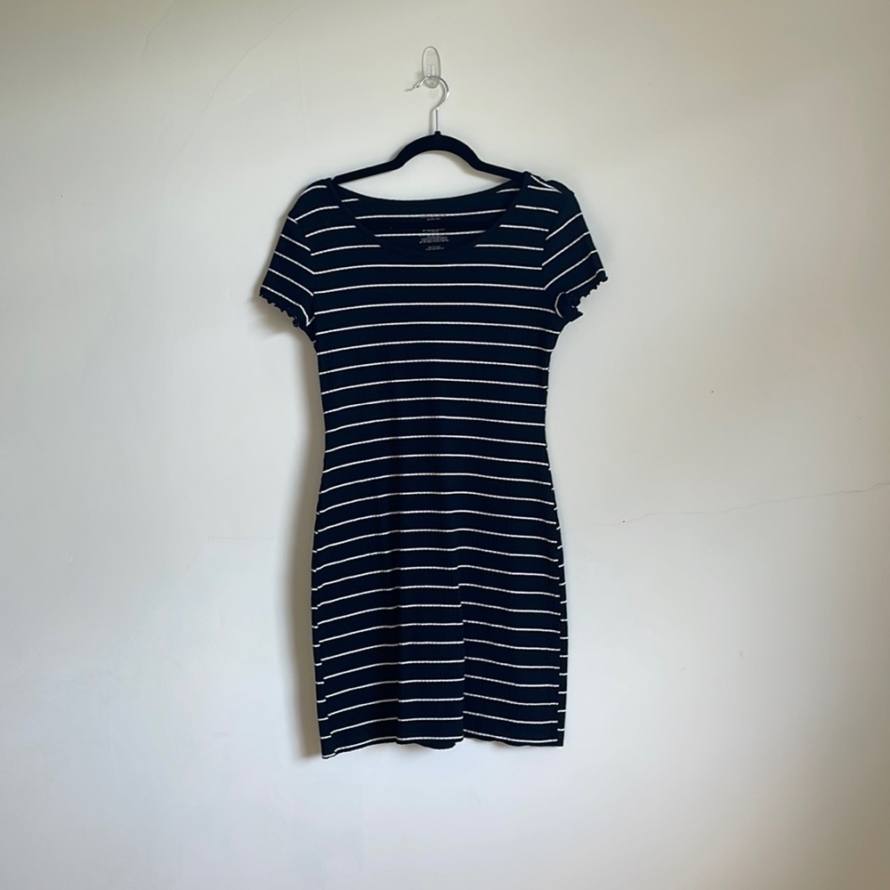 Arizona black and white striped T-shirt dress size M